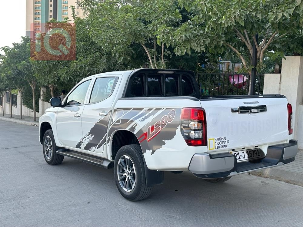 ميتسوبيشي L200